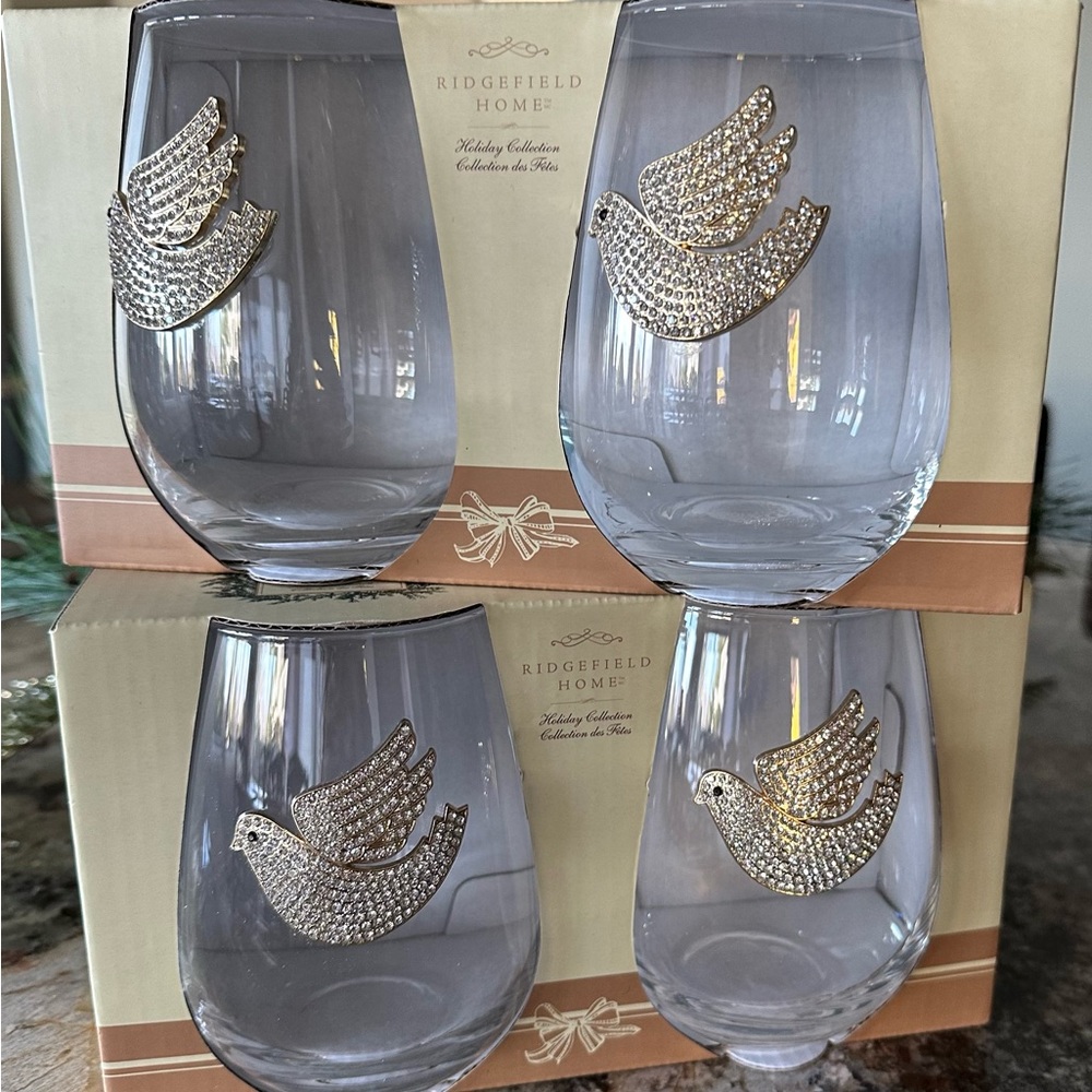 Ridgefield Home Holiday Collection Stemless Wine Glasses two sets of two